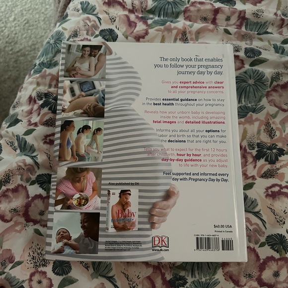 Pregnancy Day By Day: An Illustrated Daily Countdown to Motherhood - Picture 3 of 5